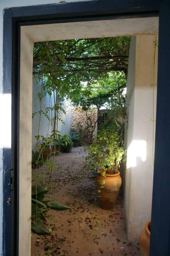 Casa De La Buganvilla 로달킬라르 외부 사진